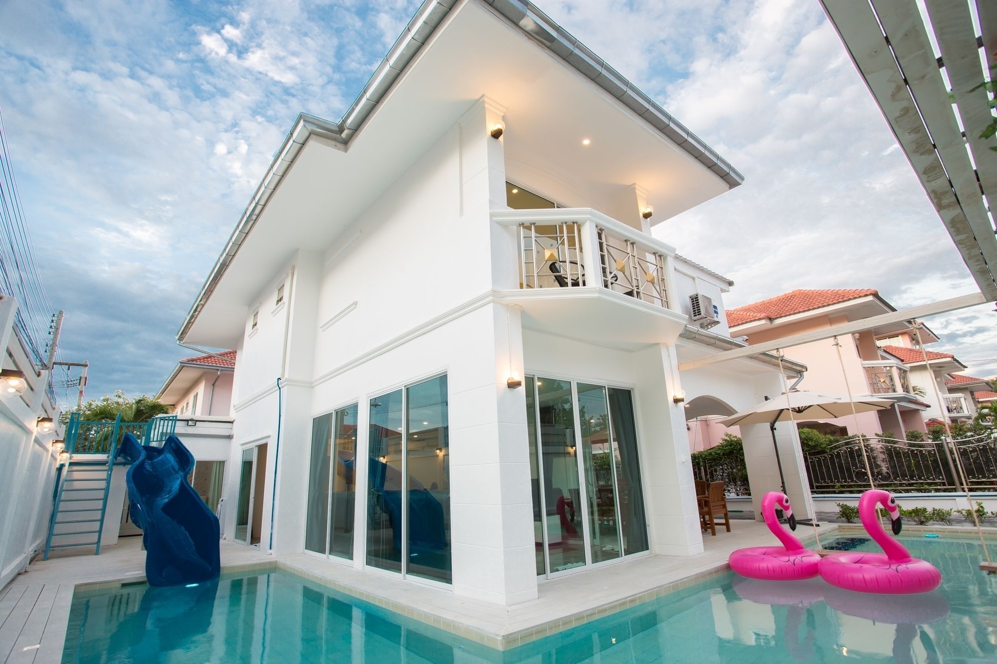 The Ville Modern Viewpoint Pool Villa Pattaya Exterior foto